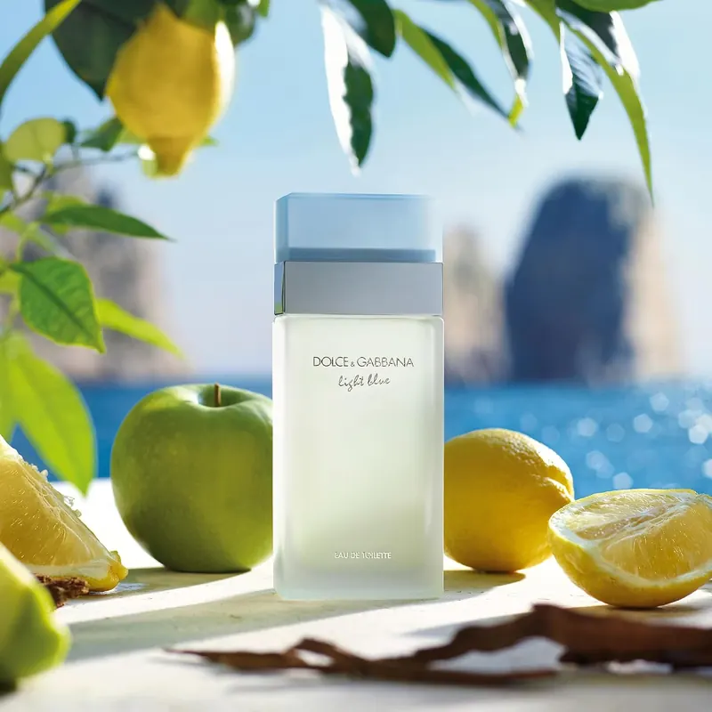 Frasco oficial de Dolce & Gabbana Light Blue Feminino: EDT vs Eau Intense