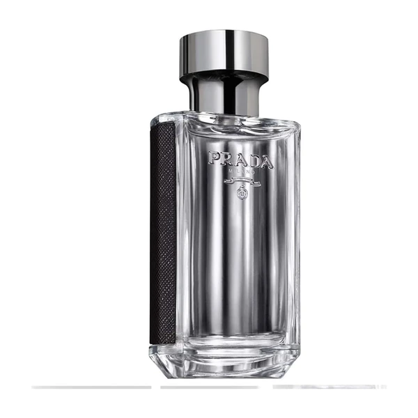 Frasco oficial de Prada L'Homme Eau de Toilette analisado em auditoria de compra e fixação real no clima brasileiro